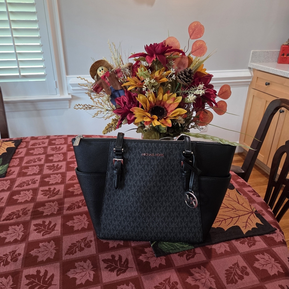 Michael Kors Black and Gray Tote Bag. NWOT